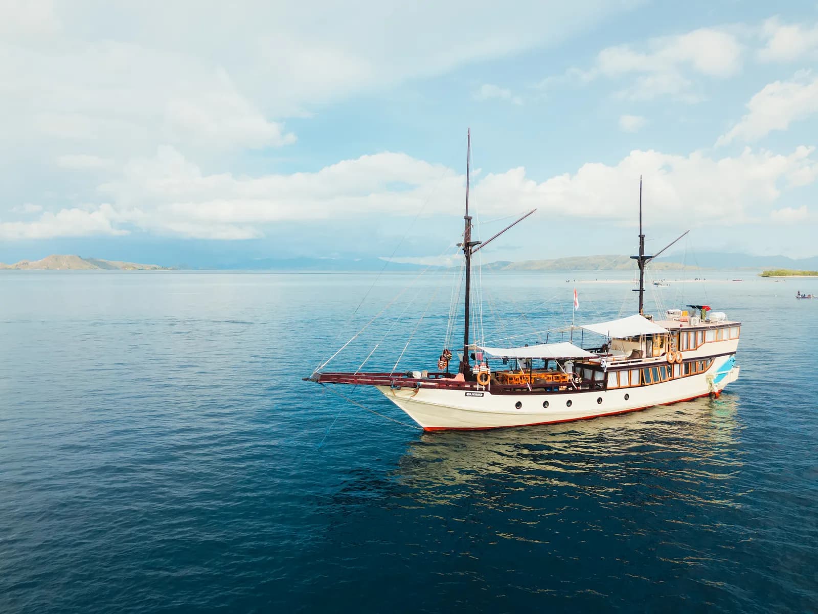 Private Charter – Al Fathran - Komodo Labuan Bajo Phinisi Boat Tour Package