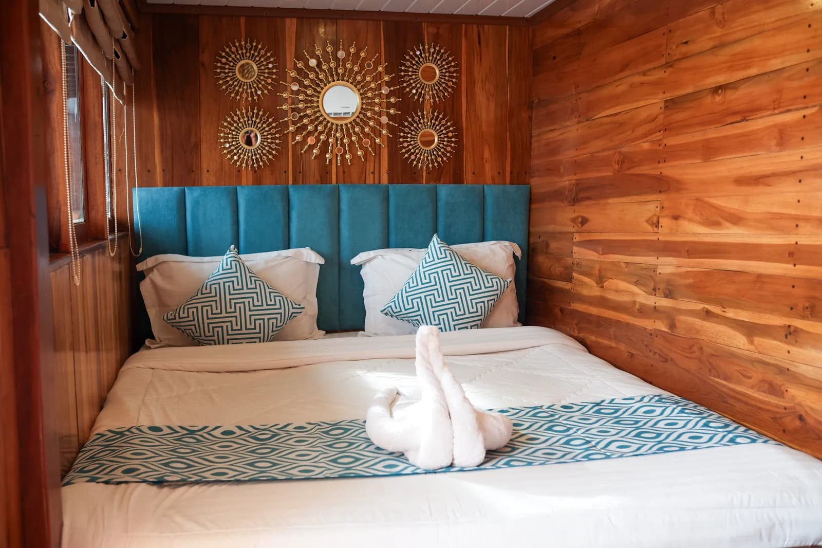 Deluxe Cabin 1 - Kabine des Phinisi-Boots Komodo Labuan Bajo