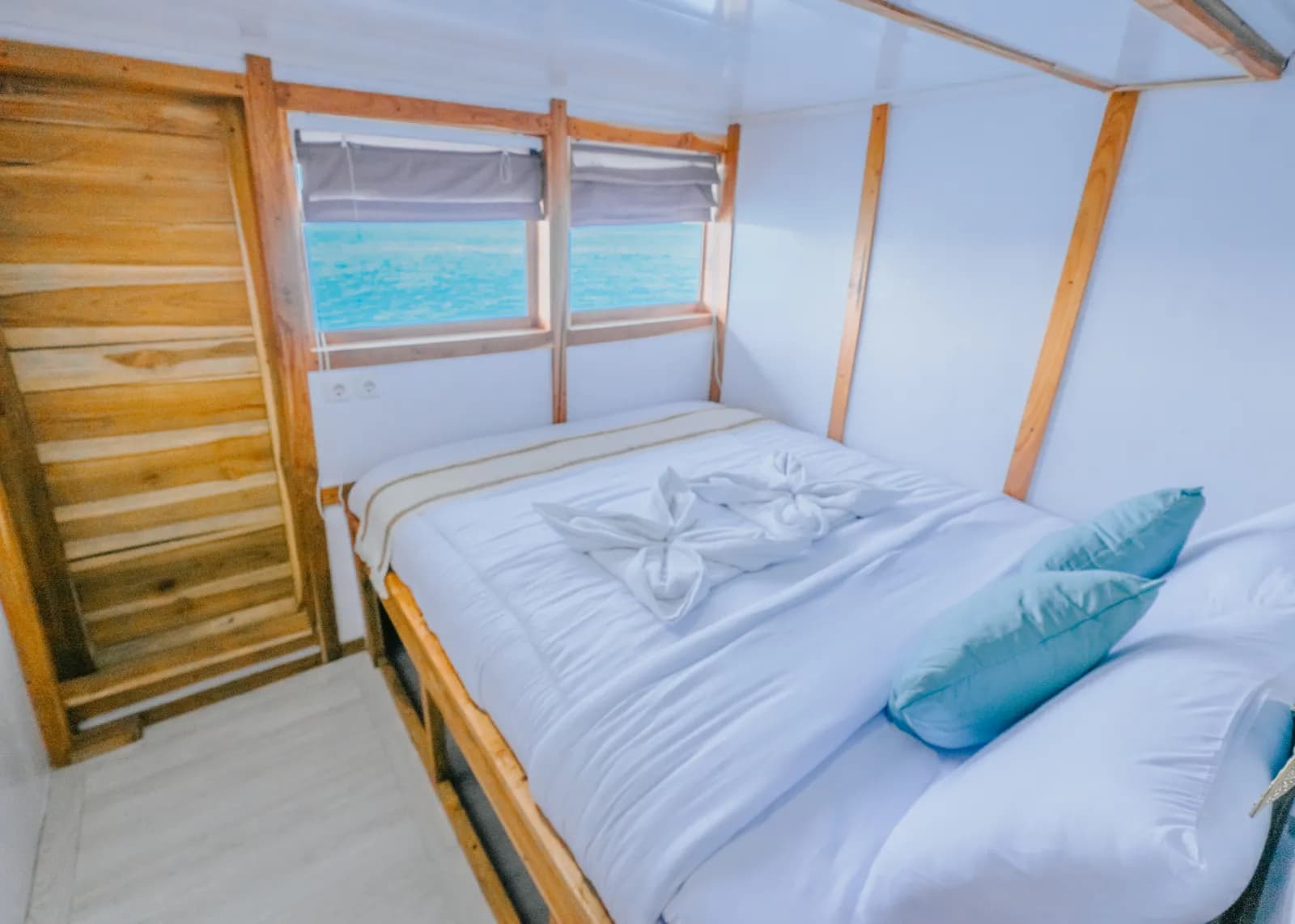 Private Cabin - Camarote del barco Phinisi Komodo Labuan Bajo