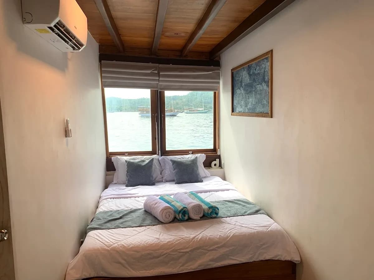 Puntang - Kabin Kapal Phinisi Komodo Labuan Bajo