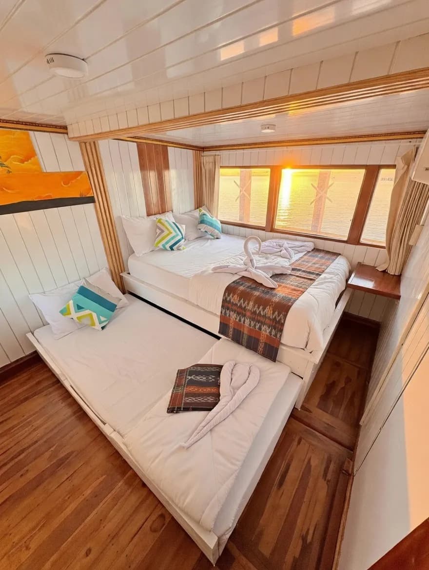 Sulawesi Cabin - Kabin Kapal Phinisi Komodo Labuan Bajo