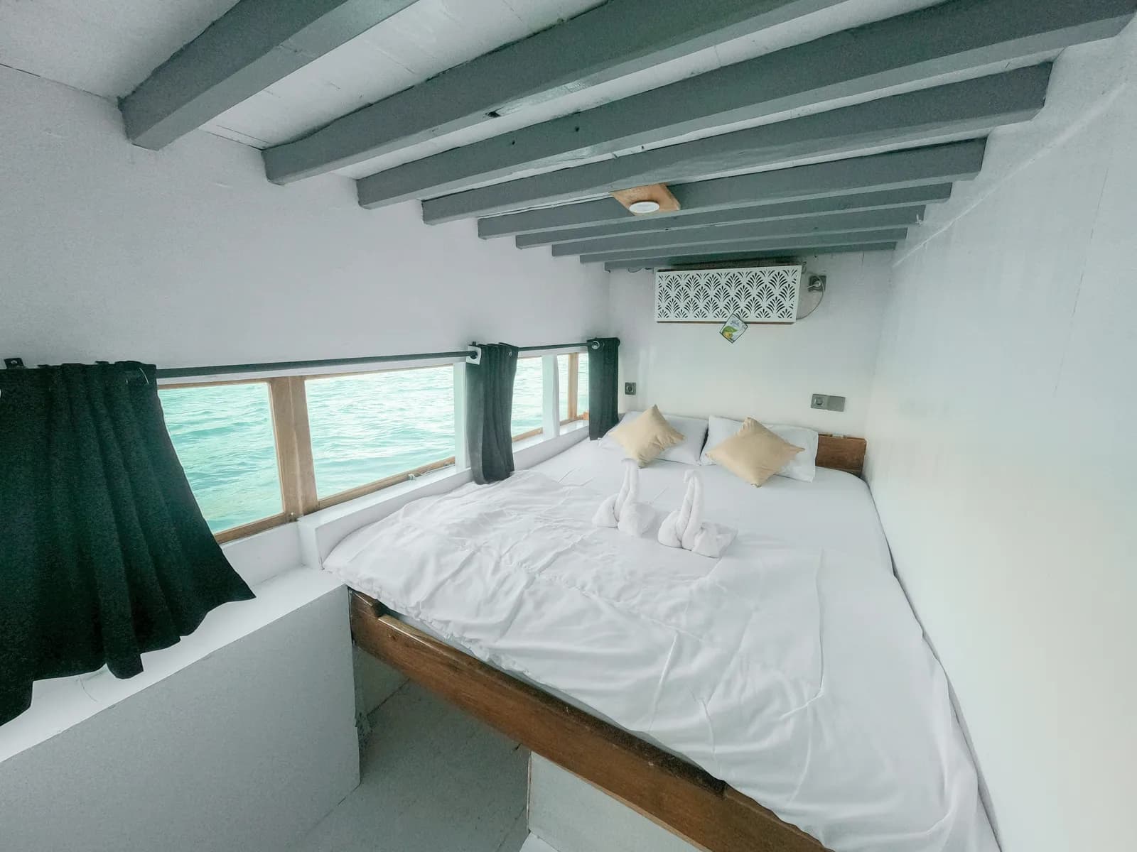 Signature Ocean - Cabine du bateau Phinisi Komodo Labuan Bajo