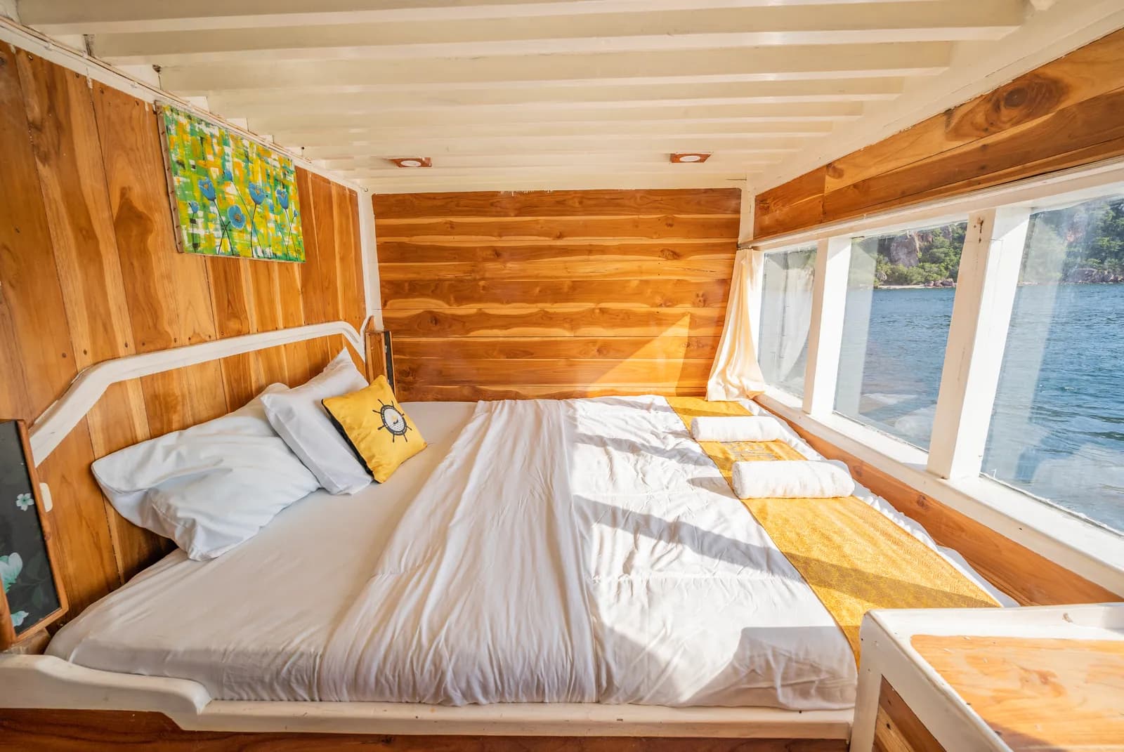 Full Ocean Cabin 3 - Kabin Kapal Phinisi Komodo Labuan Bajo