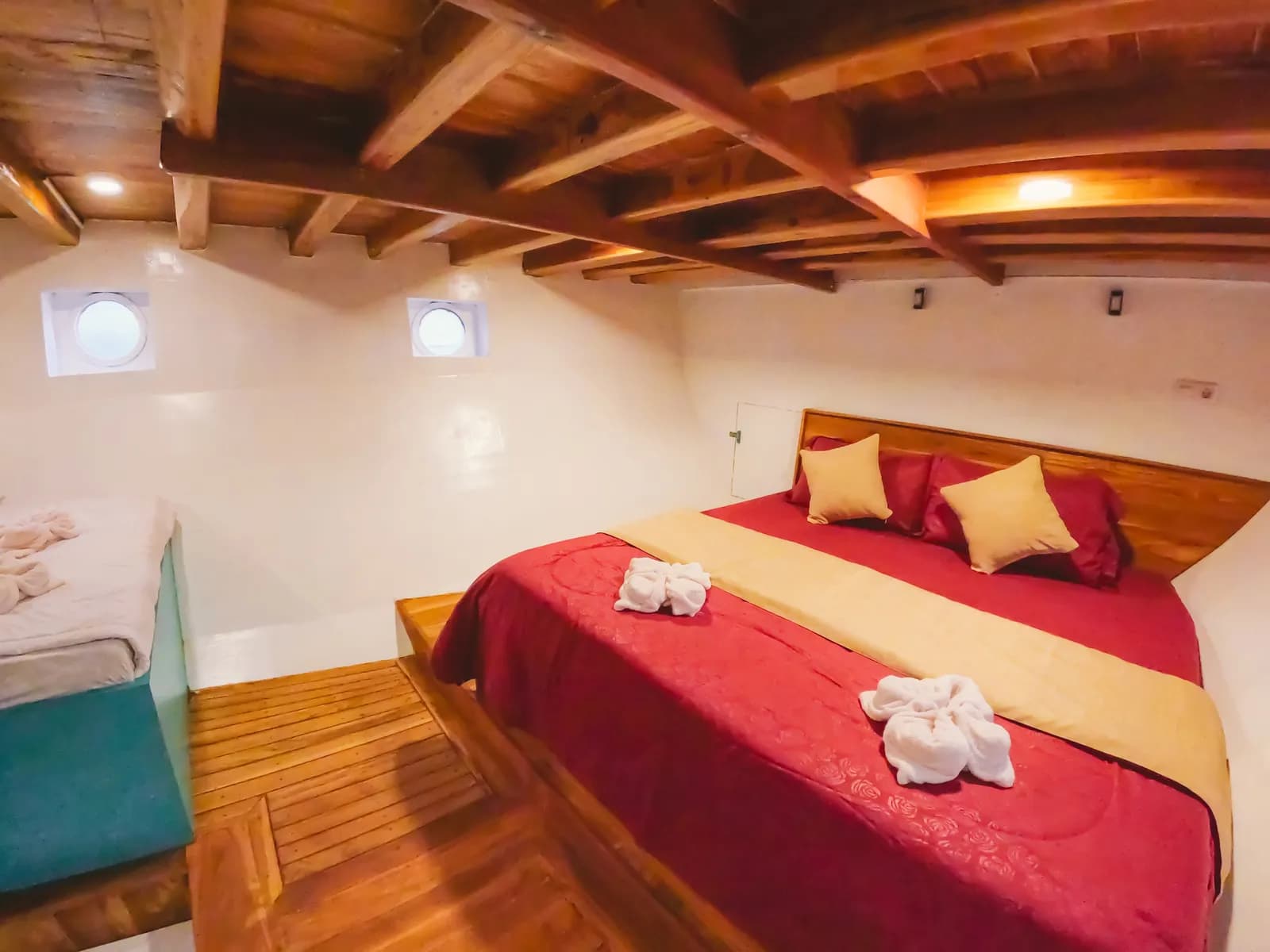 Superior Family Cabin - Cabine du bateau Phinisi Komodo Labuan Bajo