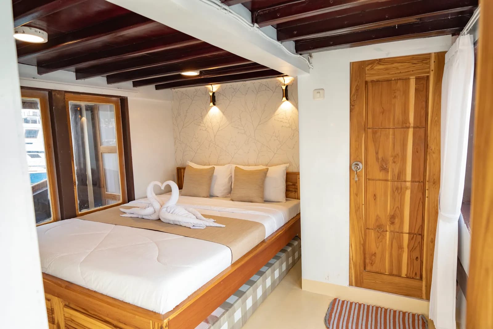 Deluxe Full Ocean - Cabine du bateau Phinisi Komodo Labuan Bajo