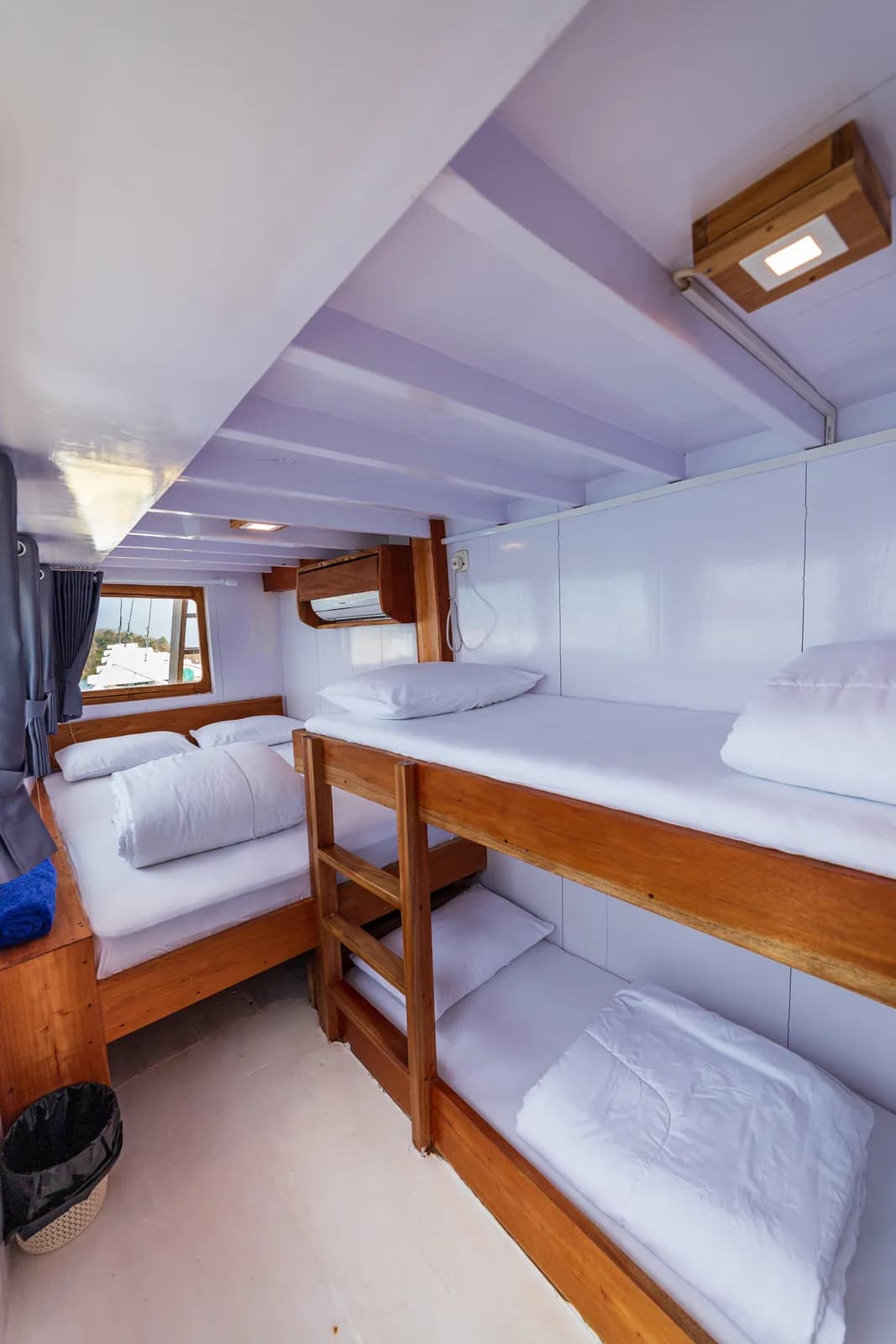 Shared Cabin - Kabin Kapal Phinisi Komodo Labuan Bajo