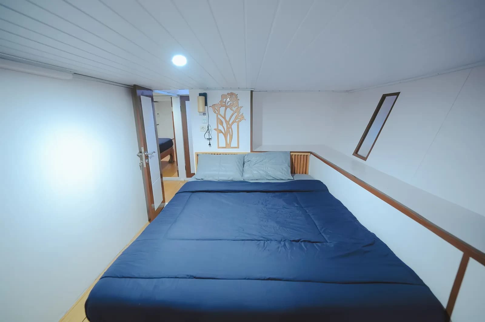Superior Cabin - Kabin Kapal Phinisi Komodo Labuan Bajo