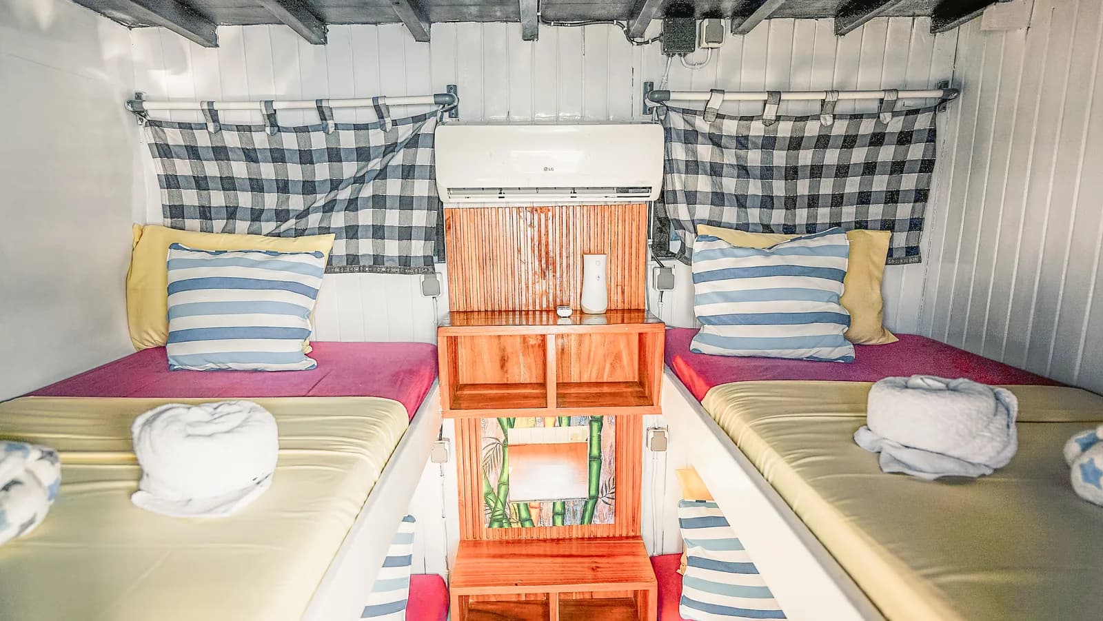 Shared Cabin - Camarote del barco Phinisi Komodo Labuan Bajo