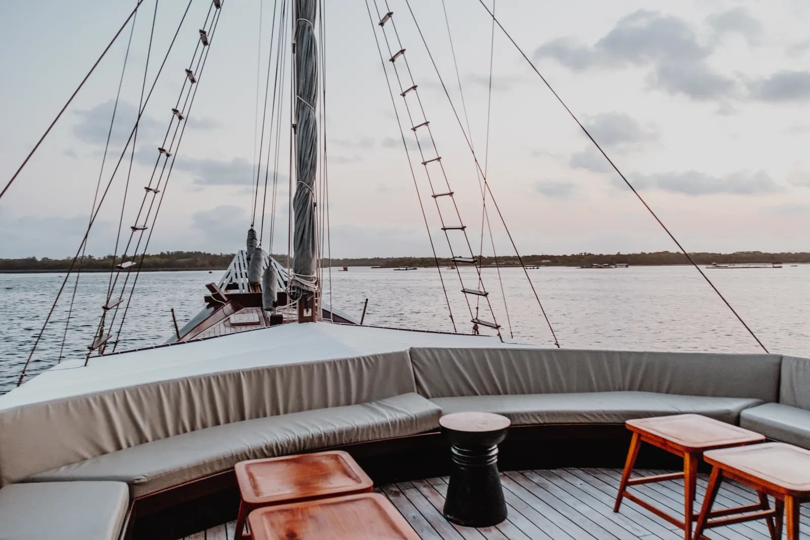 Private Charter – Behike Luxury - Private Charter – Behike Luxury - Full Day Tour Komodo