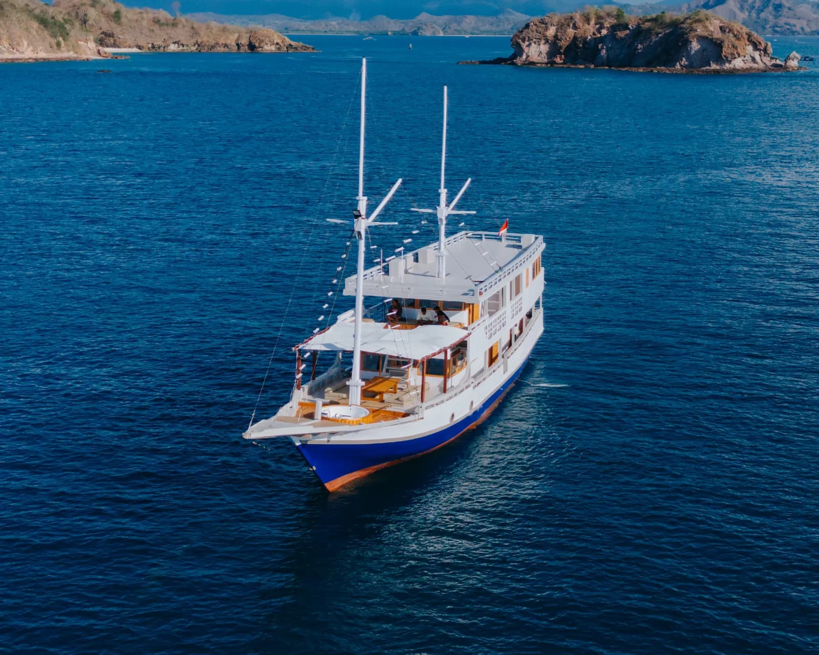 Tour Komodo 3J2N - Bombana 2 Phinisi - Circuit en bateau Phinisi Komodo Labuan Bajo