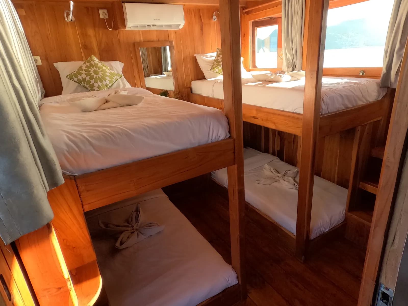 Shared Cabin - Kabin Kapal Phinisi Komodo Labuan Bajo