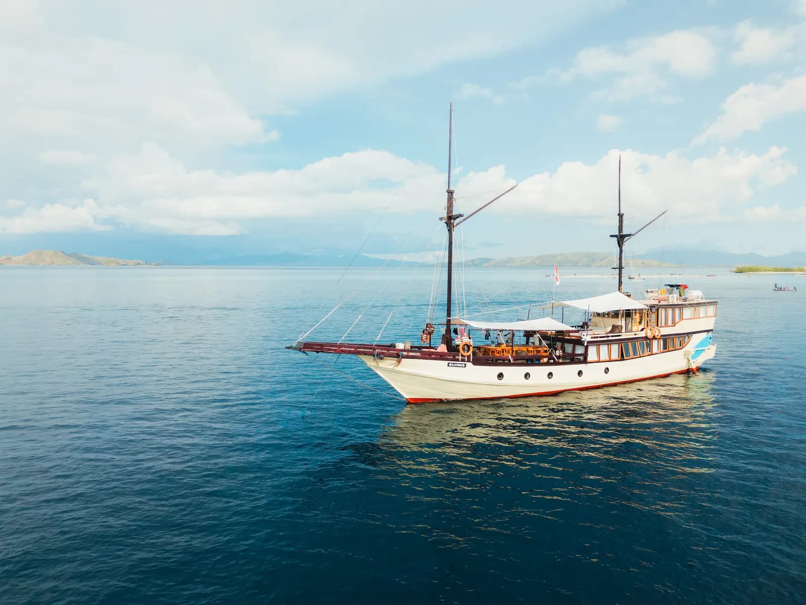 Komodo Tour 3D2N - Al Fathran Phinisi - Komodo Tour 3D2N - Al Fathran Phinisi - Full Day Tour Komodo