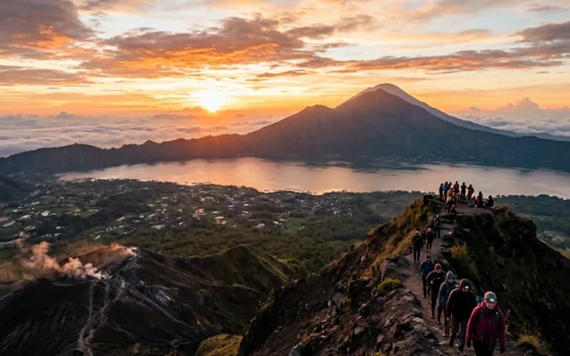 Mount Batur Sunrise Trekking - Komodo Labuan Bajo Phinisi Boat Tour Package