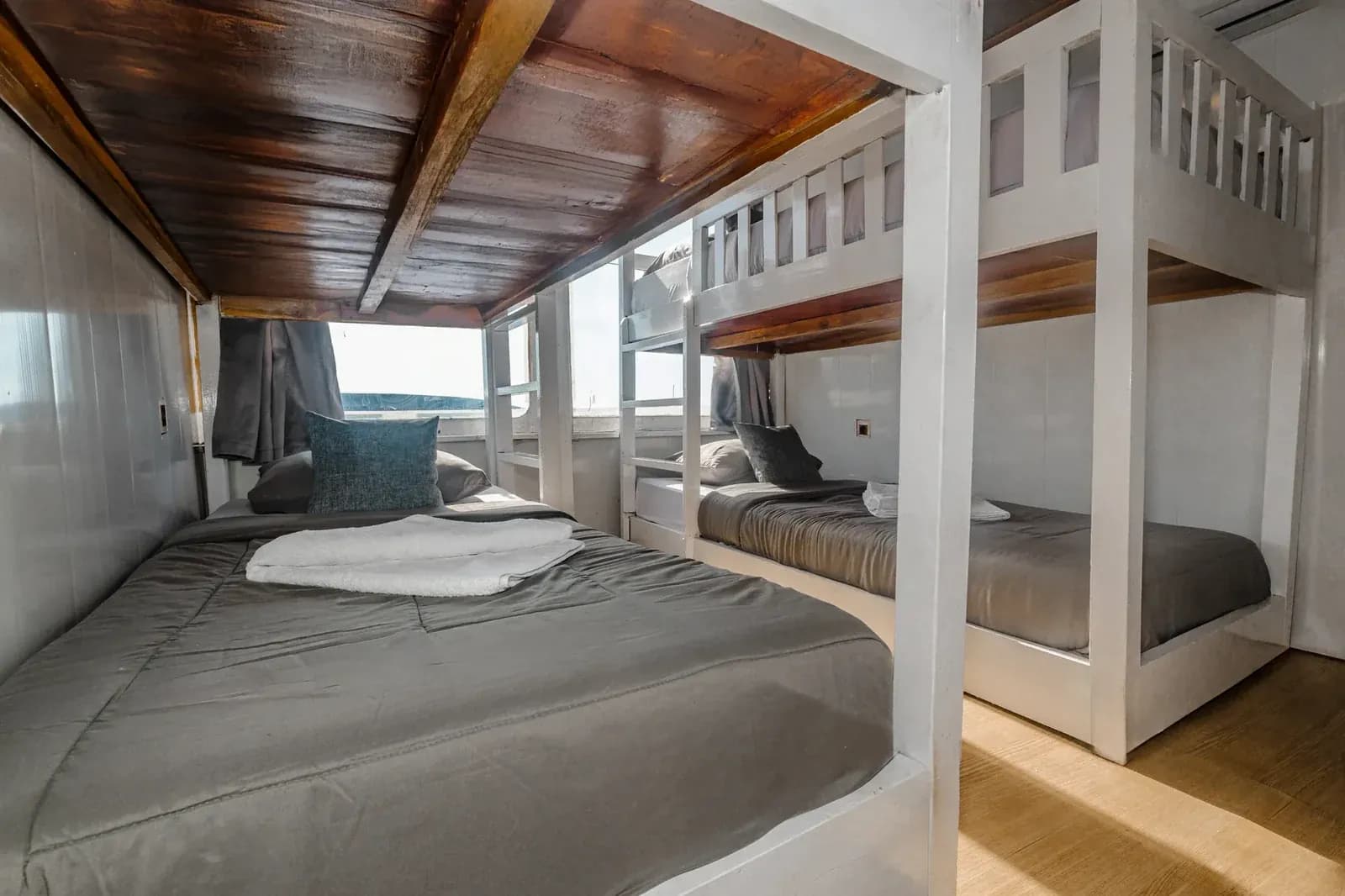 Private Charter – 3 Island - Private Charter – 3 Island - Full Day Tour Komodo