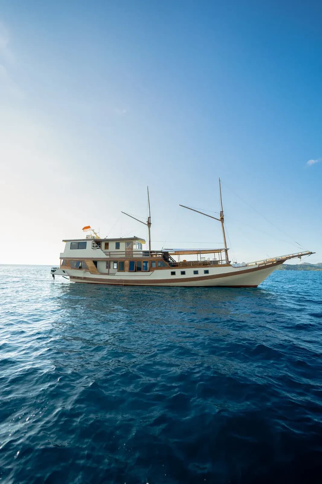 Private Charter – Almadira - Private Charter – Almadira - Full Day Tour Komodo