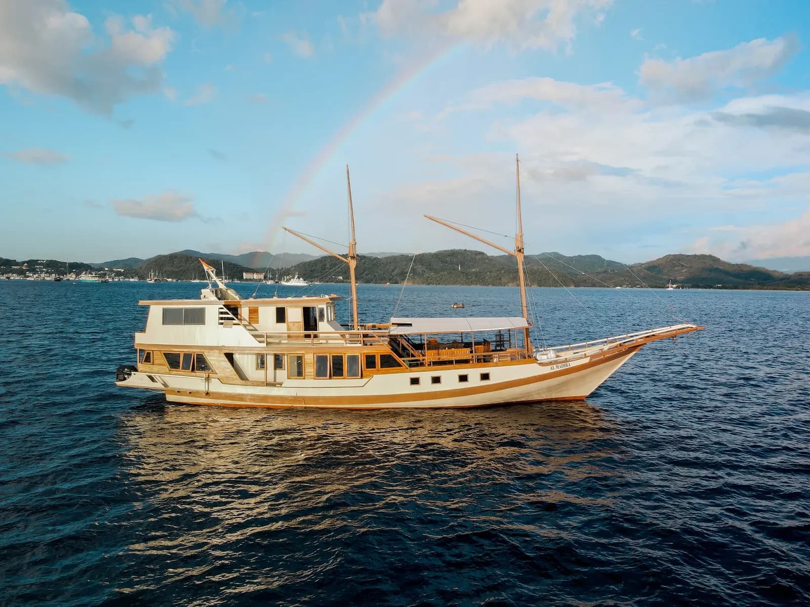 Private Charter – Almadira - Komodo Labuan Bajo Phinisi Boat Tour Package