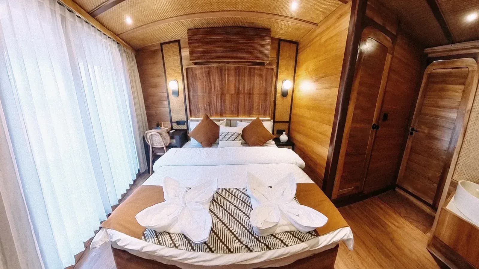 Keris Cabin - Camarote del barco Phinisi Komodo Labuan Bajo