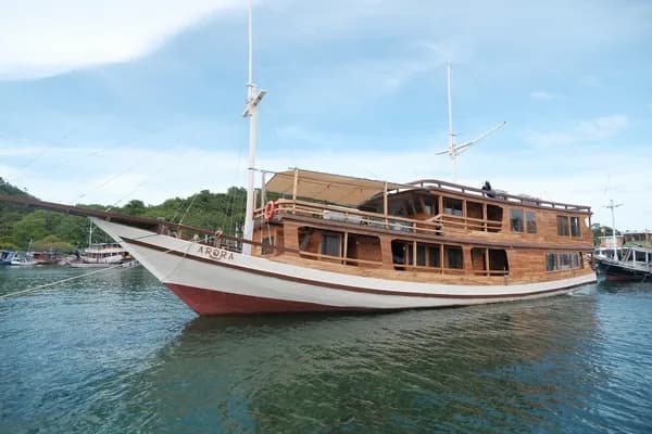 Privatcharter – Arora - Phinisi-Bootstour Komodo Labuan Bajo