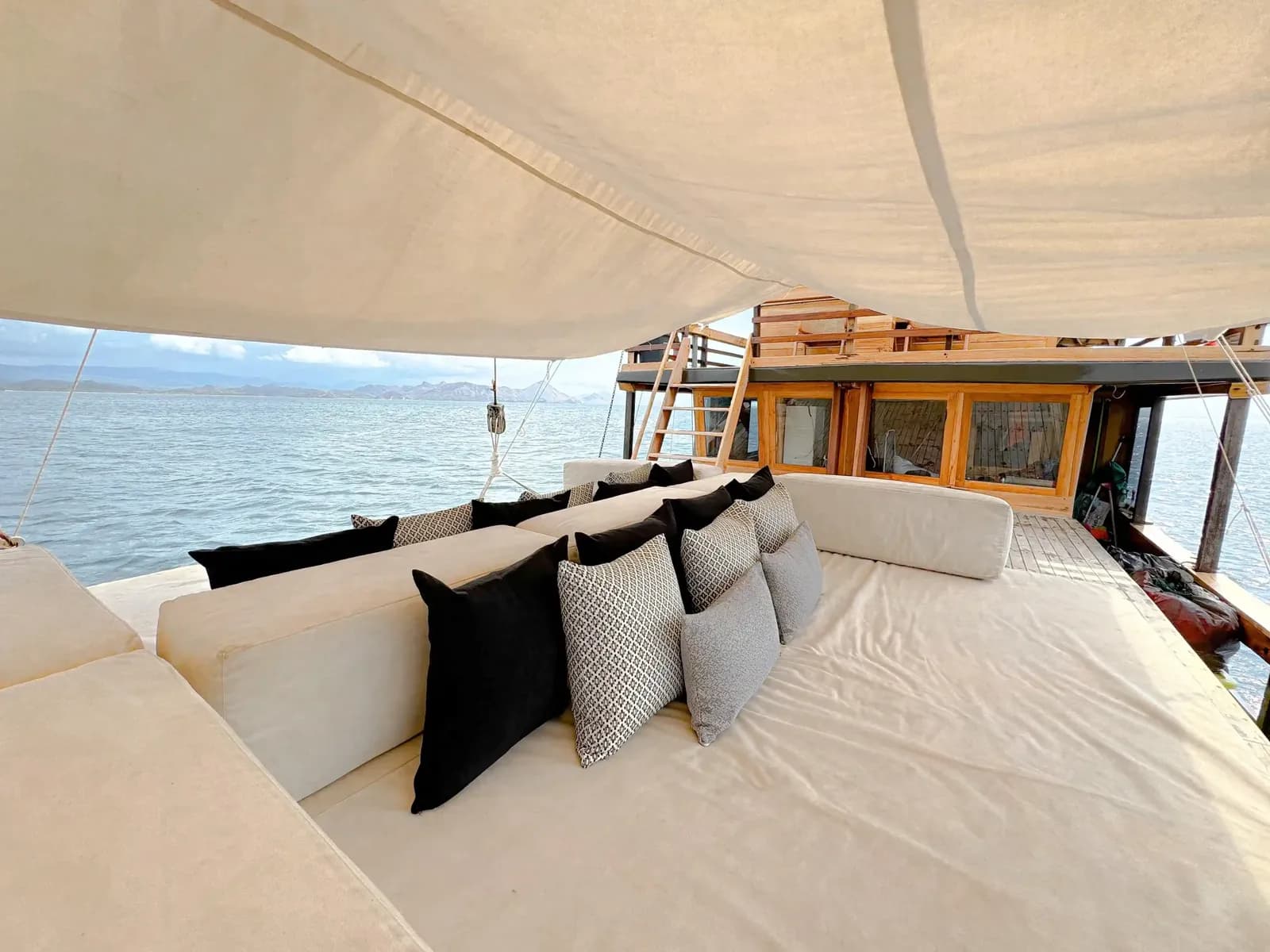 Privatcharter – Black Beard - Privatcharter – Black Beard - Full Day Tour Komodo