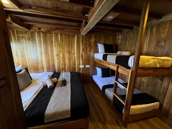 Shared Cabin - Kabine des Phinisi-Boots Komodo Labuan Bajo