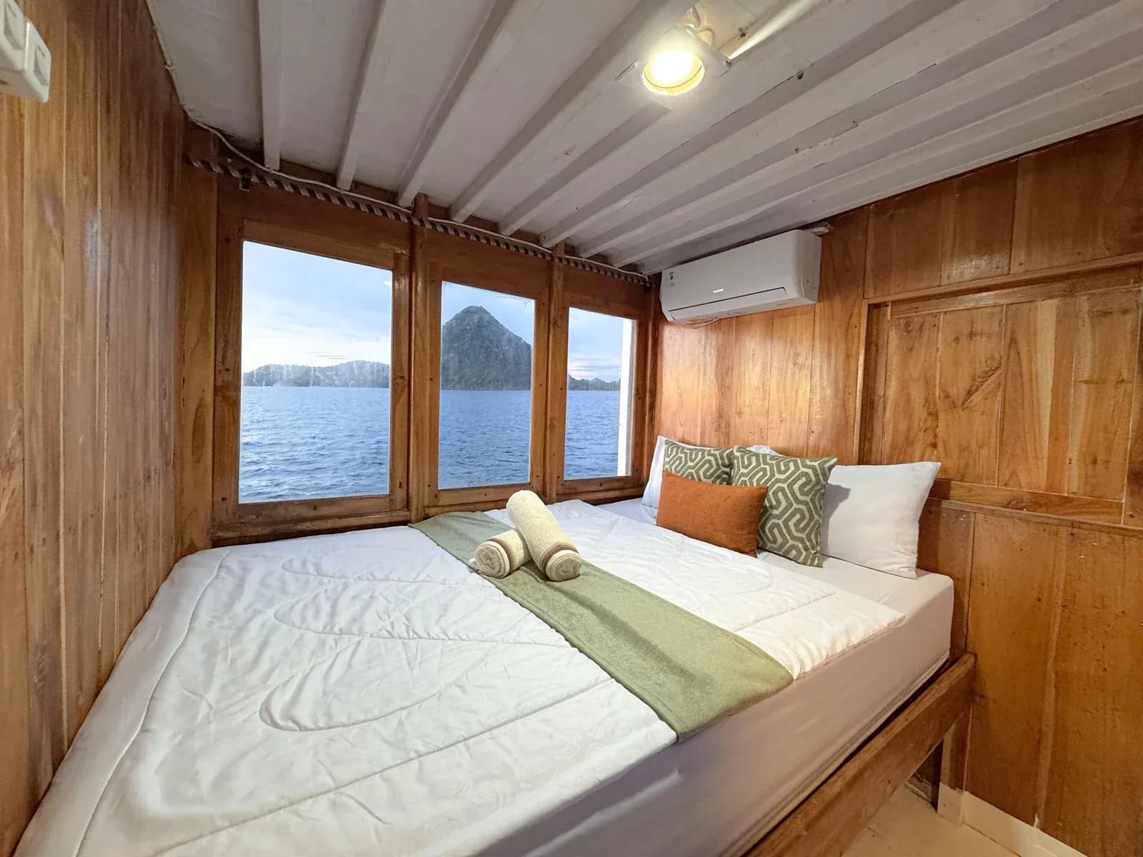 Chárter Privado – Diara - Chárter Privado – Diara - Full Day Tour Komodo