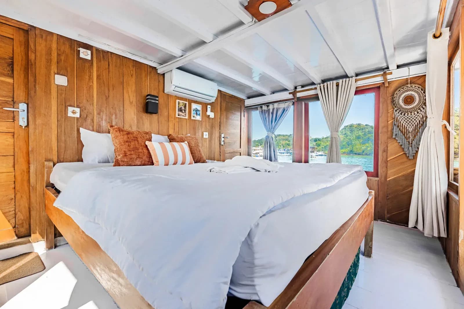 Privatcharter – Dunia Baru - Privatcharter – Dunia Baru - Full Day Tour Komodo