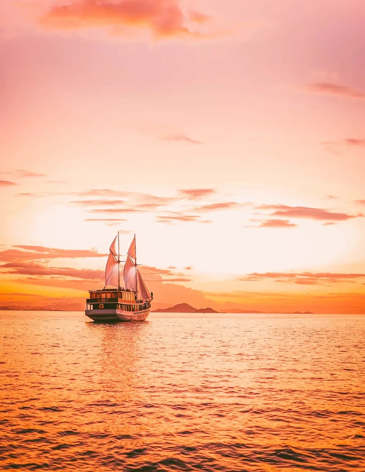 Privatcharter – Elbark - Privatcharter – Elbark - Full Day Tour Komodo