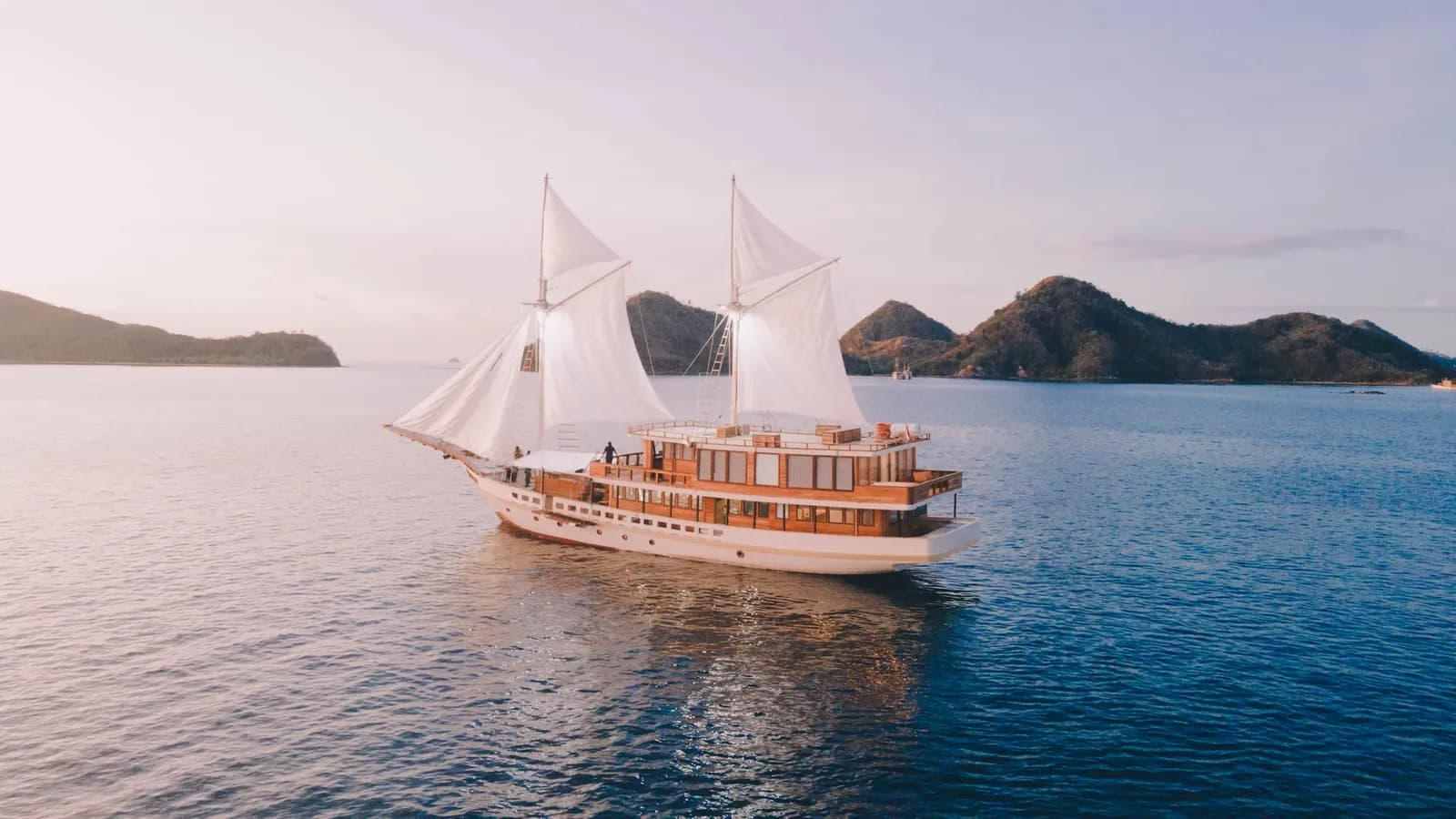 Privatcharter – Elbark - Phinisi-Bootstour Komodo Labuan Bajo
