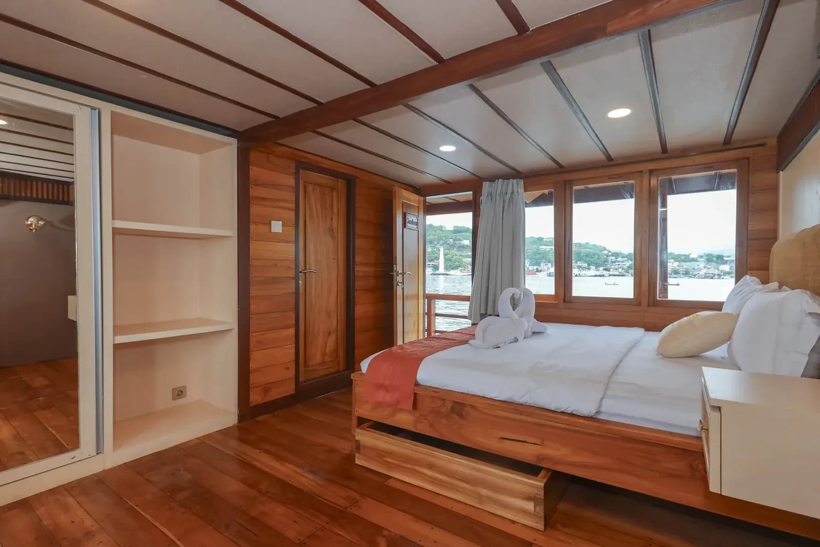 Panoramic Cabin - Kabine des Phinisi-Boots Komodo Labuan Bajo