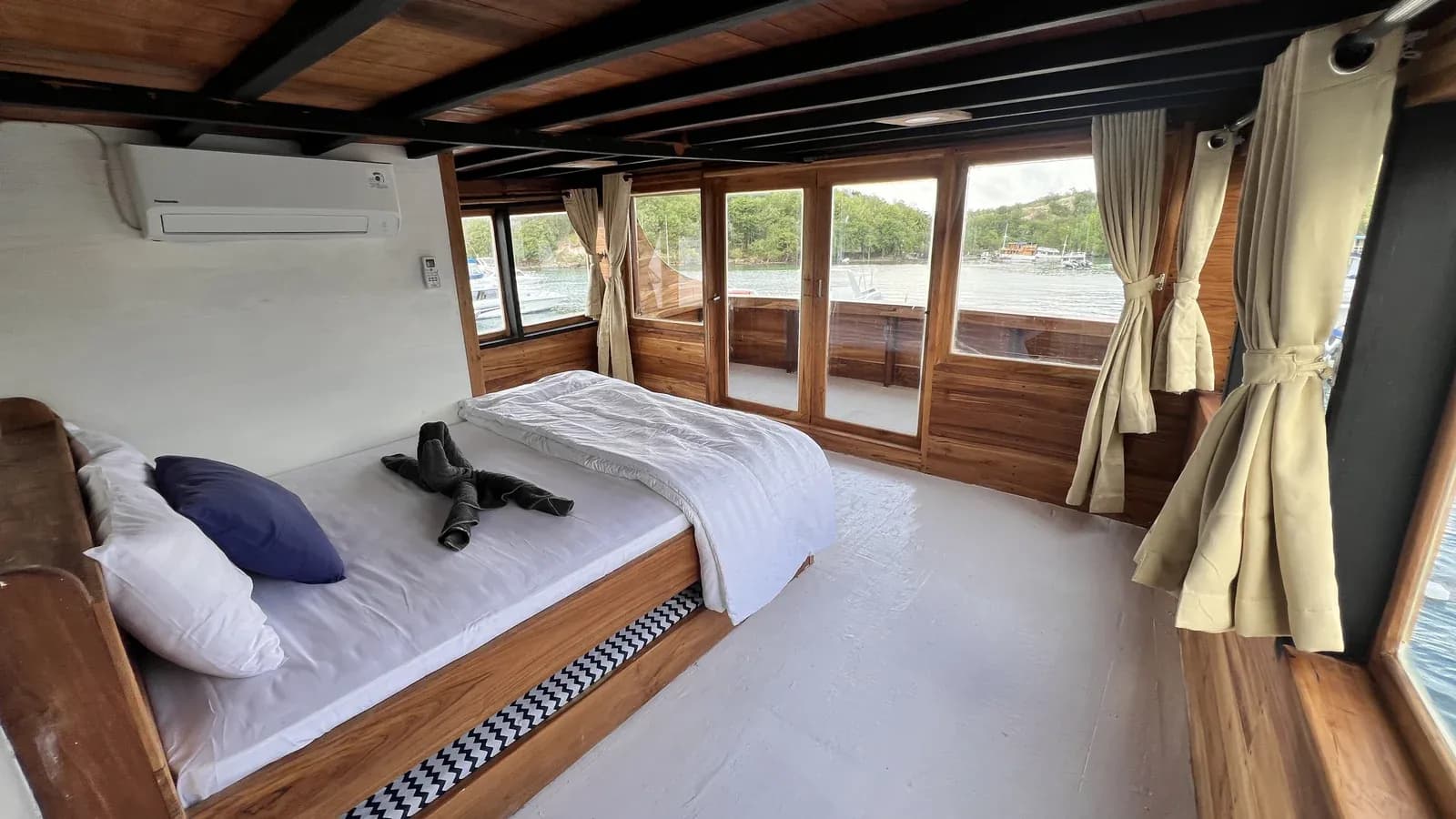 Chárter Privado – Flores Utama - Chárter Privado – Flores Utama - Full Day Tour Komodo