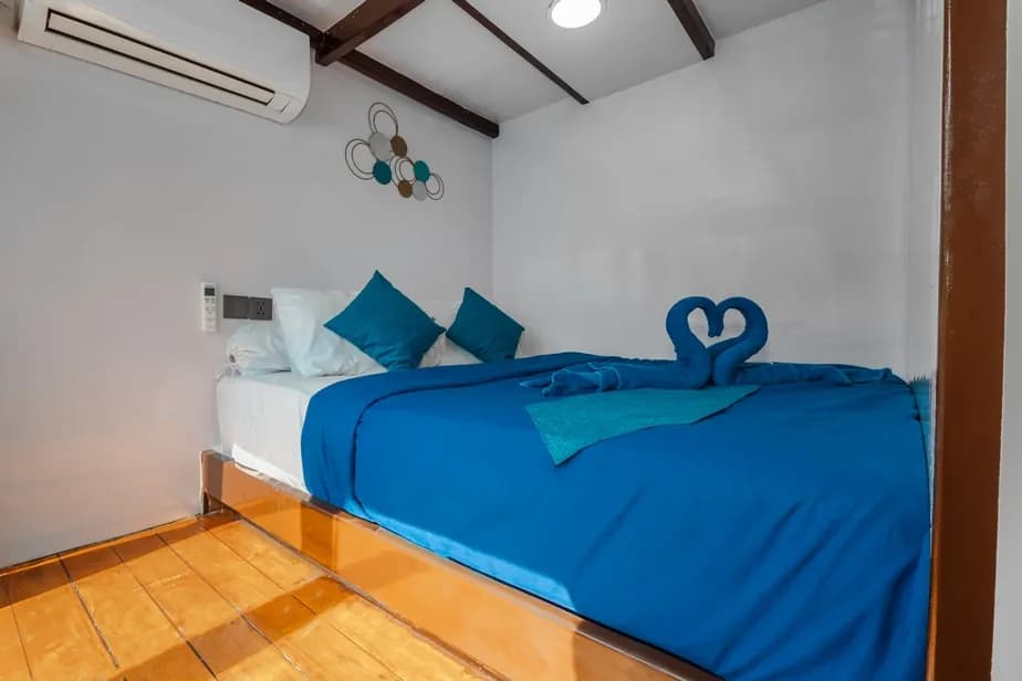 Deluxe Cabin 1 - Kabine des Phinisi-Boots Komodo Labuan Bajo