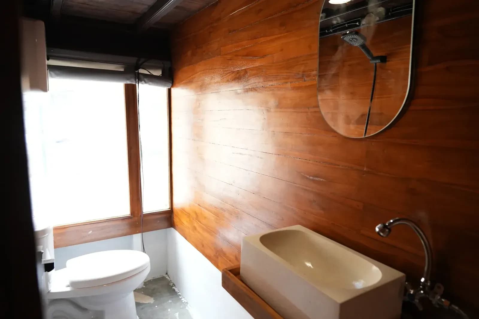 Sedana Cabin - Kabin Kapal Phinisi Komodo Labuan Bajo