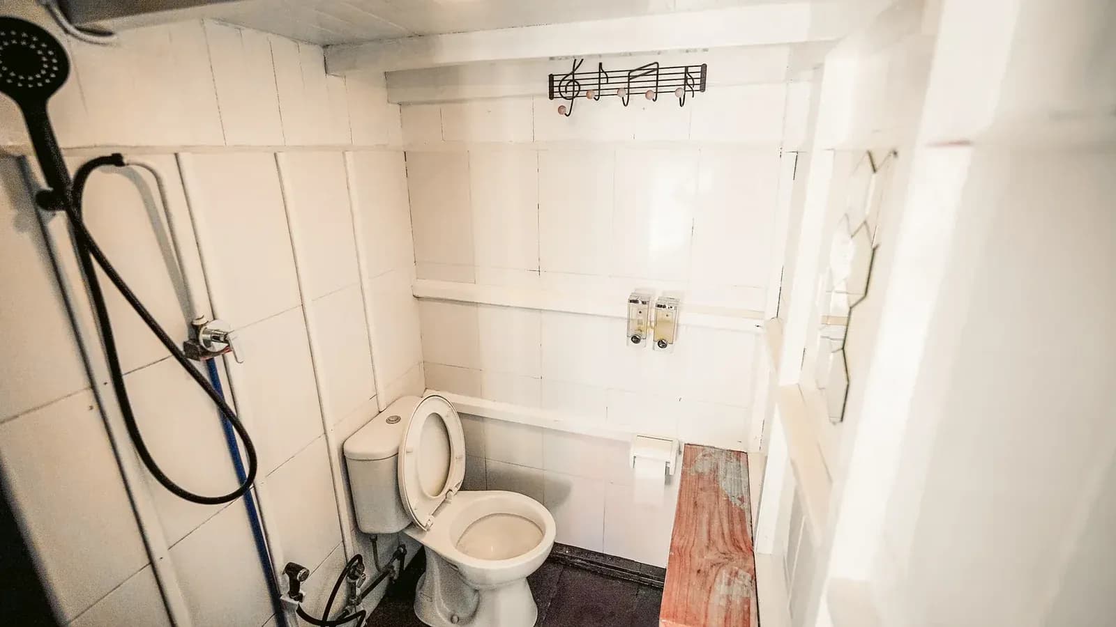 Shared Cabin - Каюта на лодке Пиниси Комодо Лабуан-Баджо