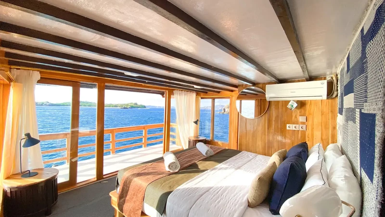 Suite Cabin - Kabine des Phinisi-Boots Komodo Labuan Bajo