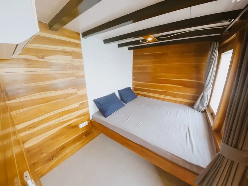 Deluxe Cabin 1 - Kabine des Phinisi-Boots Komodo Labuan Bajo