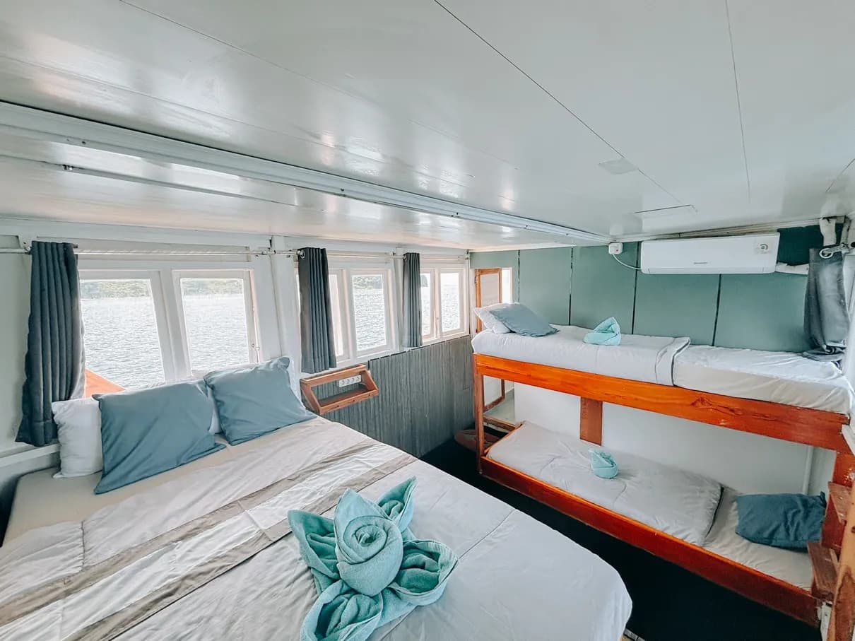 Shared Cabin 2 - Komodo Labuan Bajo Phinisi Boat Cabin