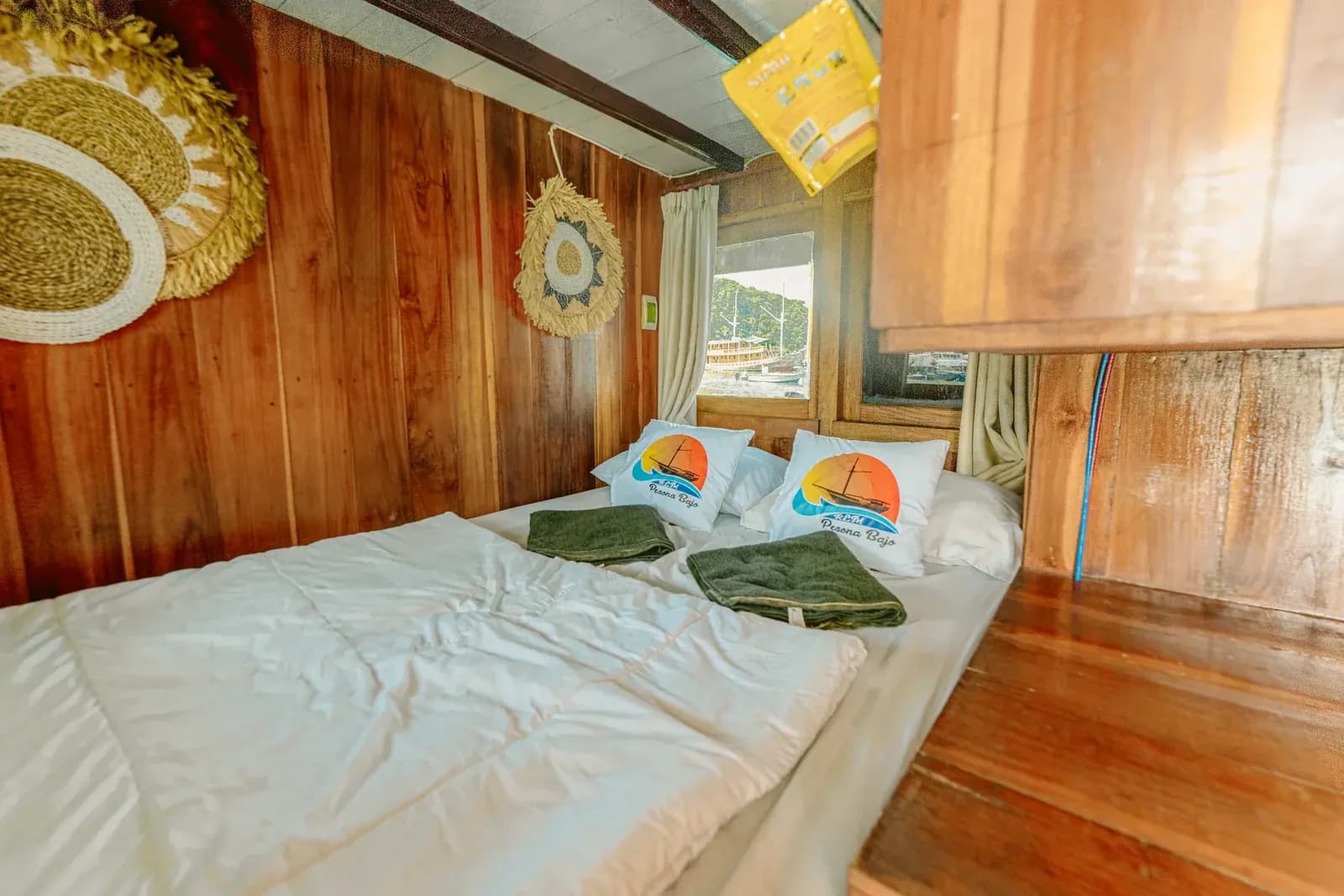 Private Cabin - Camarote del barco Phinisi Komodo Labuan Bajo