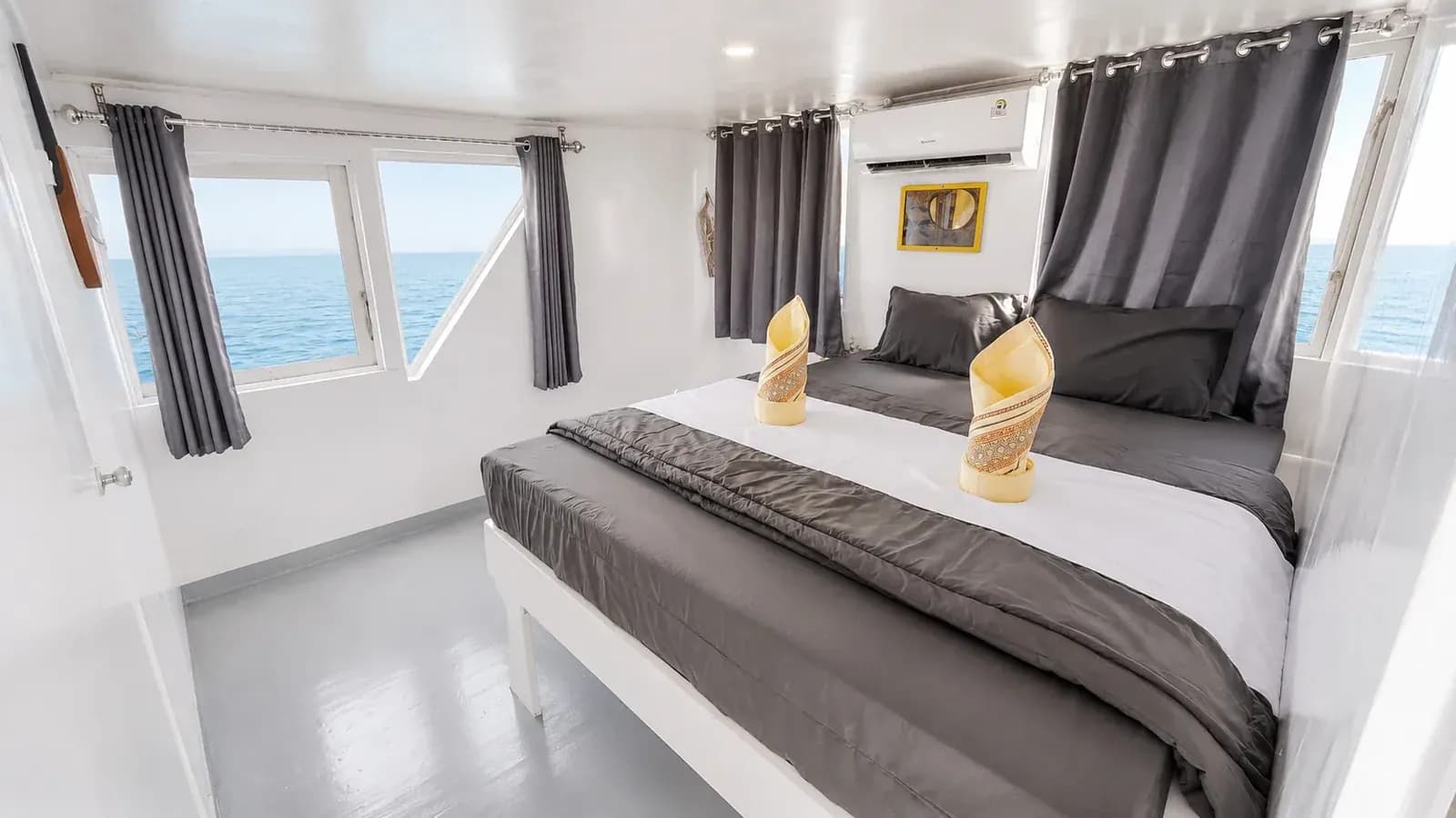Deluxe Cabin - Kabine des Phinisi-Boots Komodo Labuan Bajo