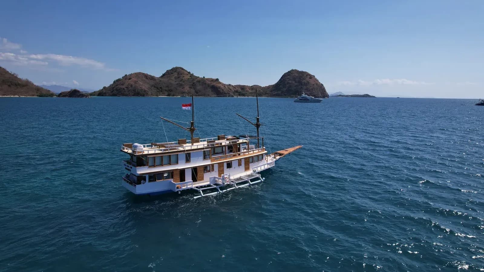 Privatcharter – Raja Bintang 1 - Privatcharter – Raja Bintang 1 - Full Day Tour Komodo