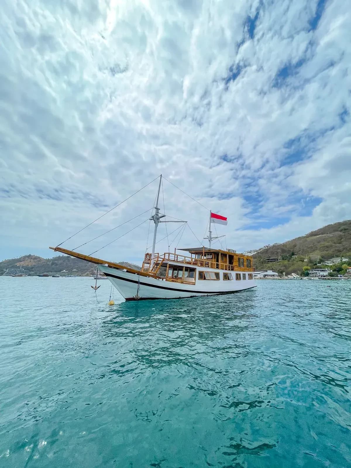 Privatcharter – Raja Bintang 2 - Privatcharter – Raja Bintang 2 - Full Day Tour Komodo