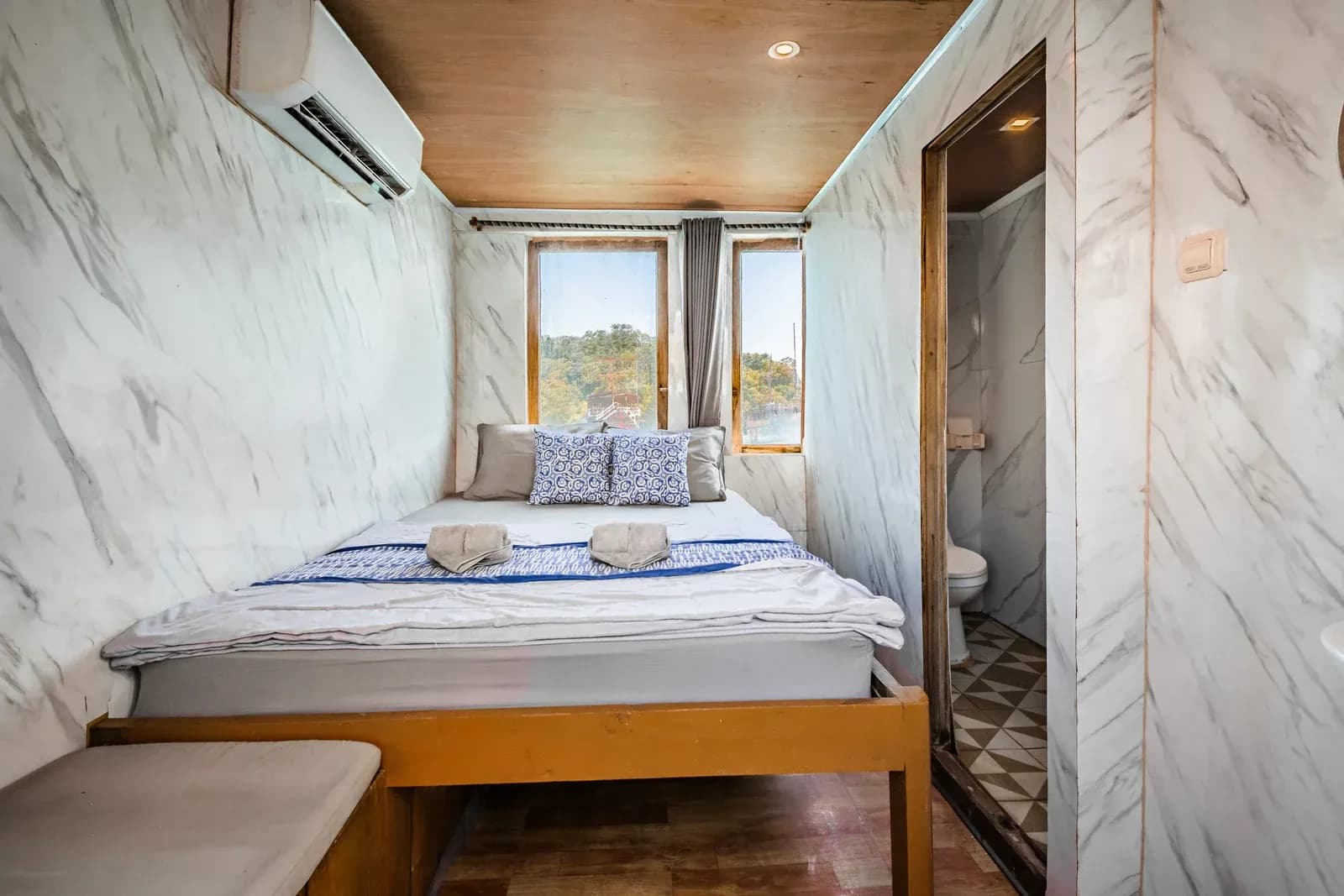 Private Cabin - Kabine des Phinisi-Boots Komodo Labuan Bajo