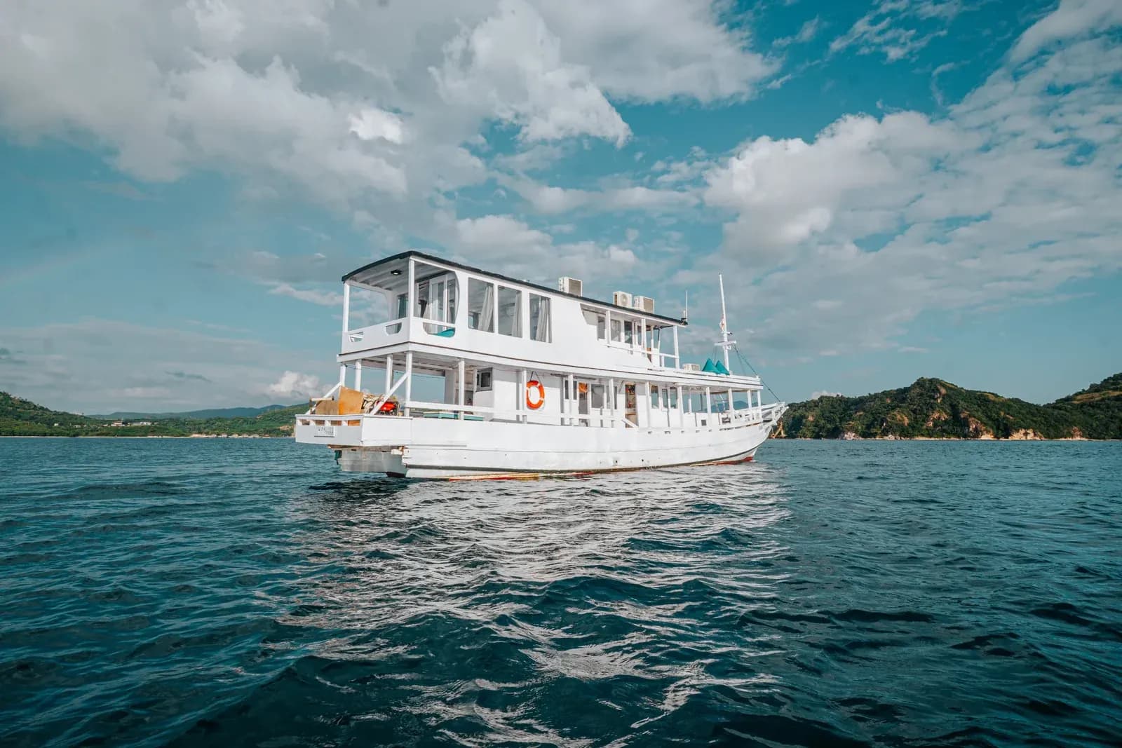 Chárter Privado – Sabira - Chárter Privado – Sabira - Full Day Tour Komodo