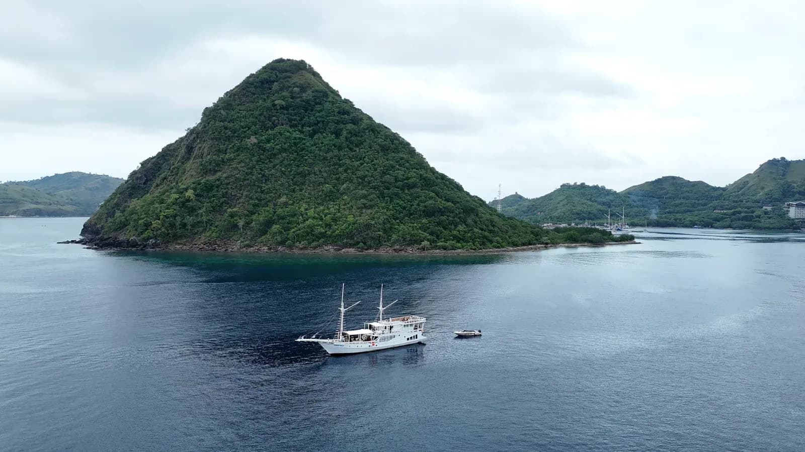 Privatcharter – Sands Bajo - Privatcharter – Sands Bajo - Full Day Tour Komodo