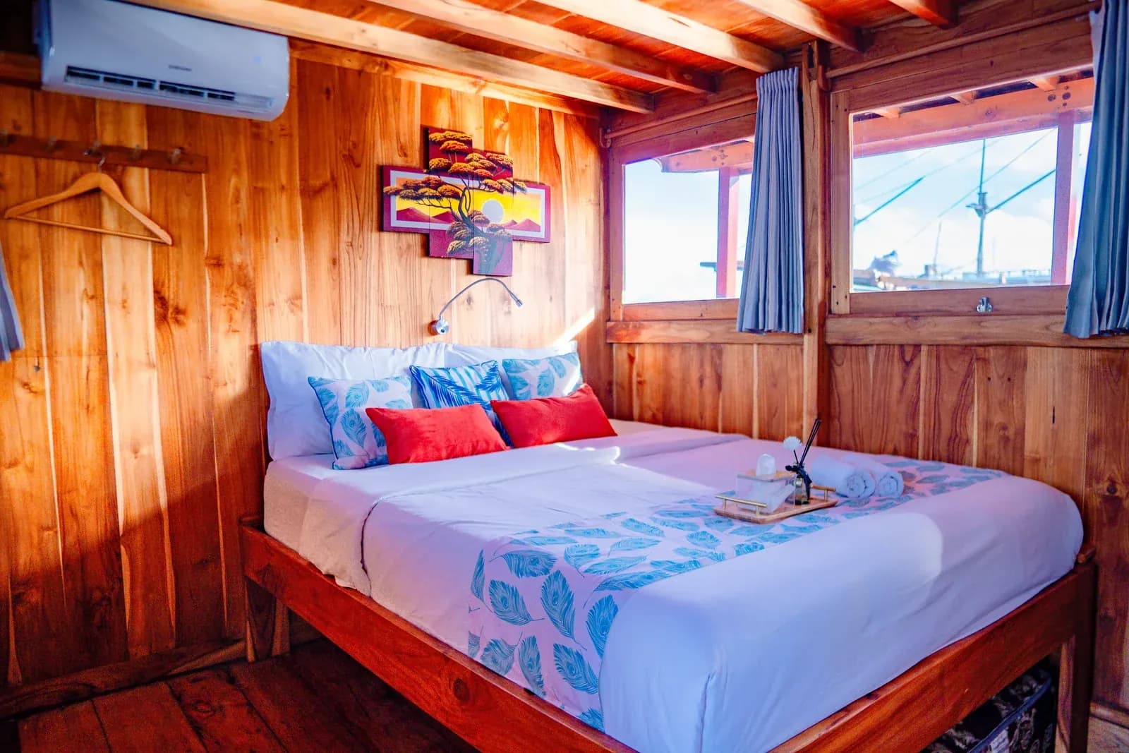 Deluxe Cabin 3 - Kabine des Phinisi-Boots Komodo Labuan Bajo