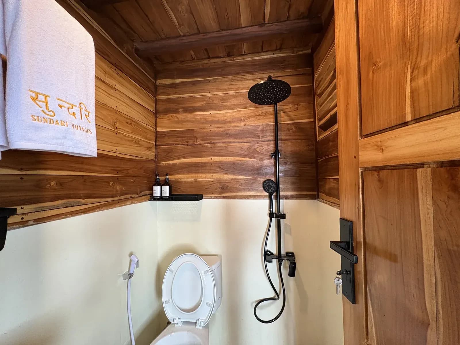 Master Cabin - Kabine des Phinisi-Boots Komodo Labuan Bajo