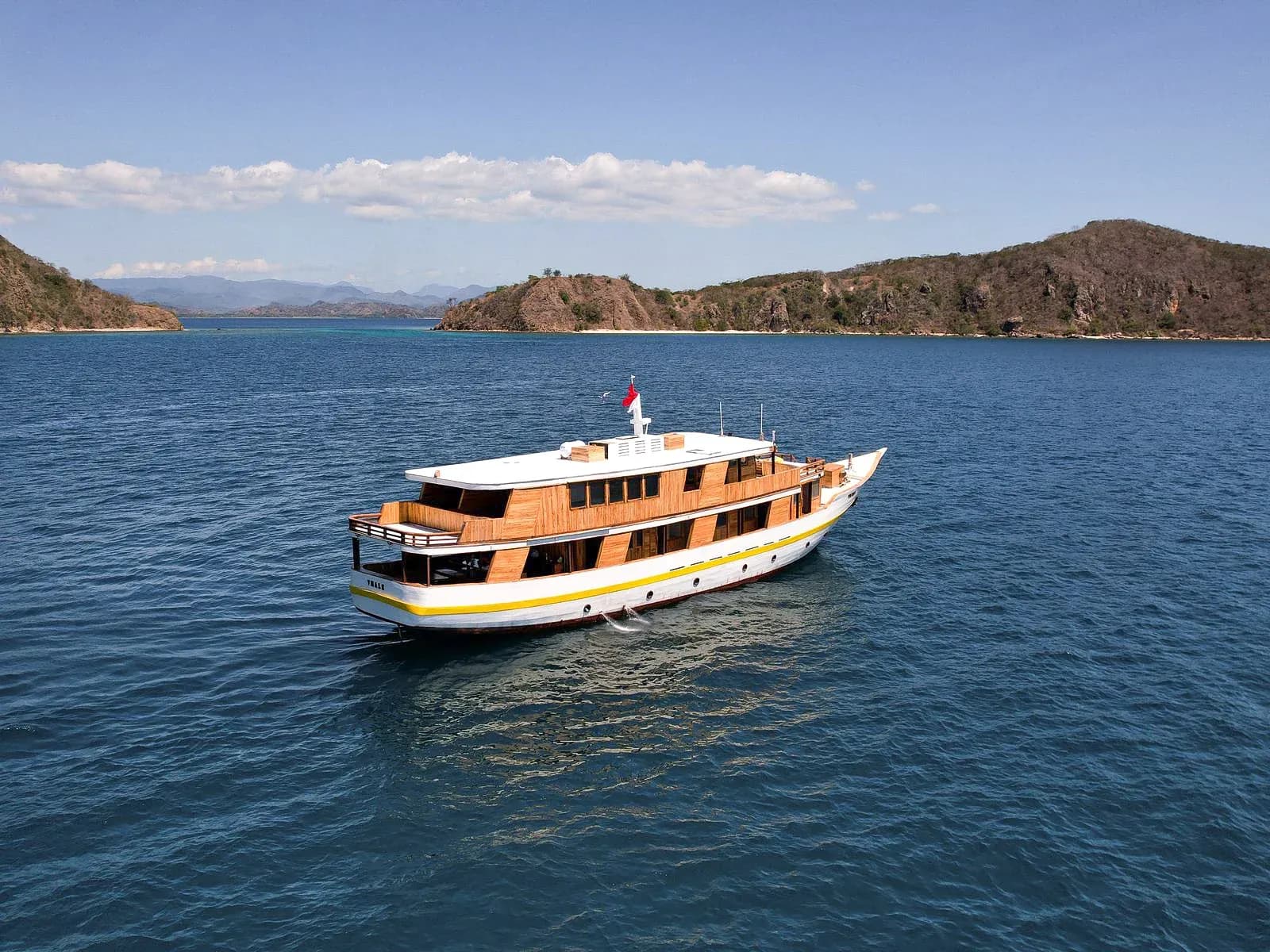 Charter Privé – Vhale - Circuit en bateau Phinisi Komodo Labuan Bajo