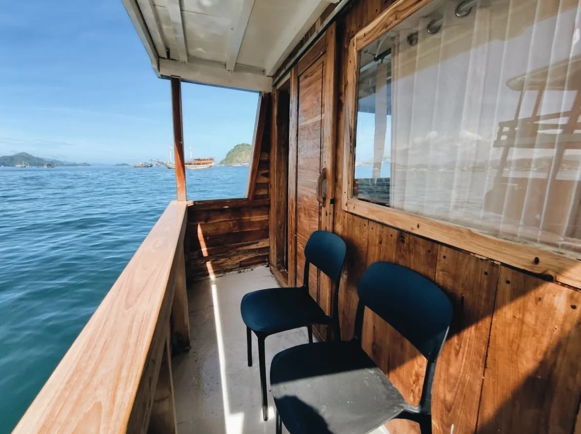 Komodo Tour 2H1M - Dahayu Phinisi - Komodo Tour 2H1M - Dahayu Phinisi - Adventure, Nature, Sailing Tour
