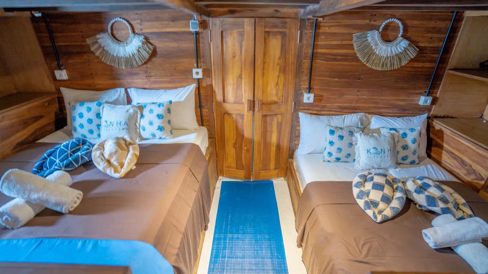 Shared Cabin - Kabin Kapal Phinisi Komodo Labuan Bajo