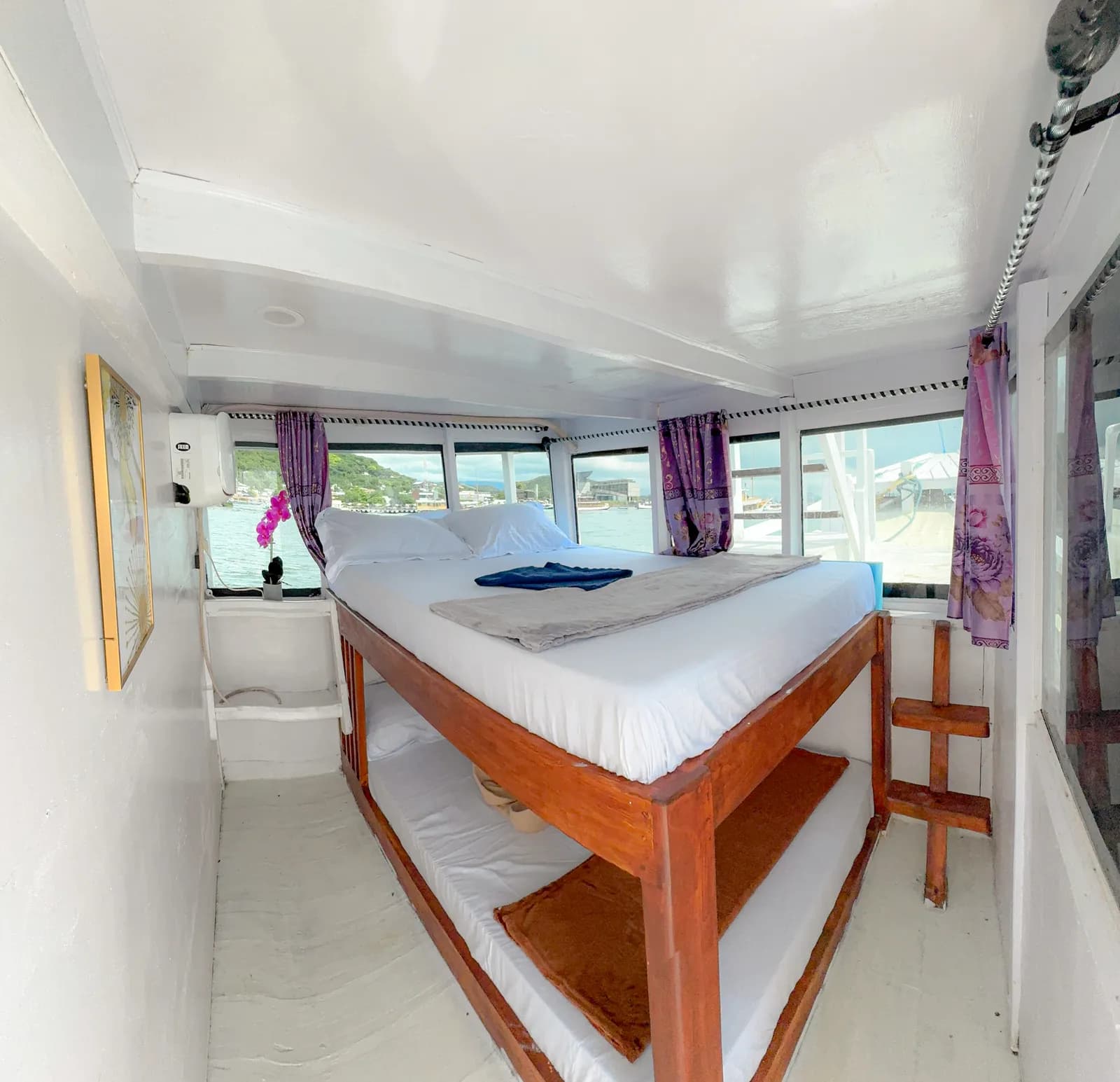Shared Cabin 2 - Komodo Labuan Bajo Phinisi Boat Cabin