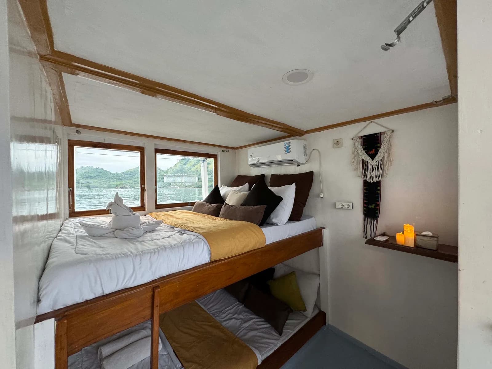 Shared Cabin - Camarote del barco Phinisi Komodo Labuan Bajo